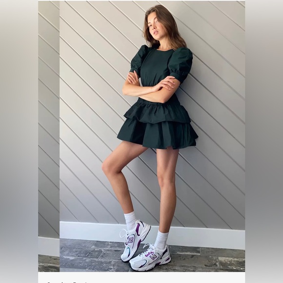 Aritzia Dress - Picture 1 of 2